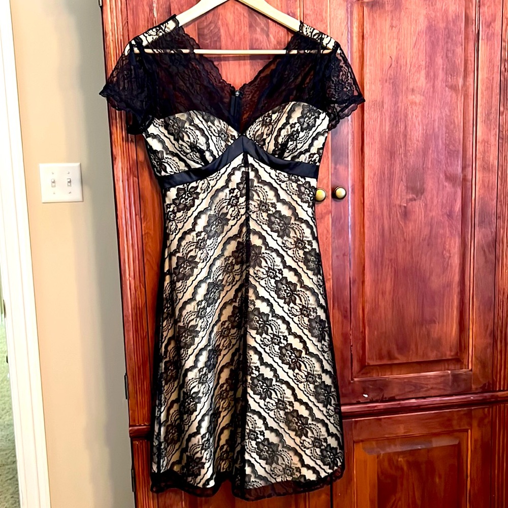 WHBM black lace dress Sz 2